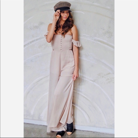 NWT Boho Off-The-Shoulder Smocked Jumpsuit - Picture 5 of 8